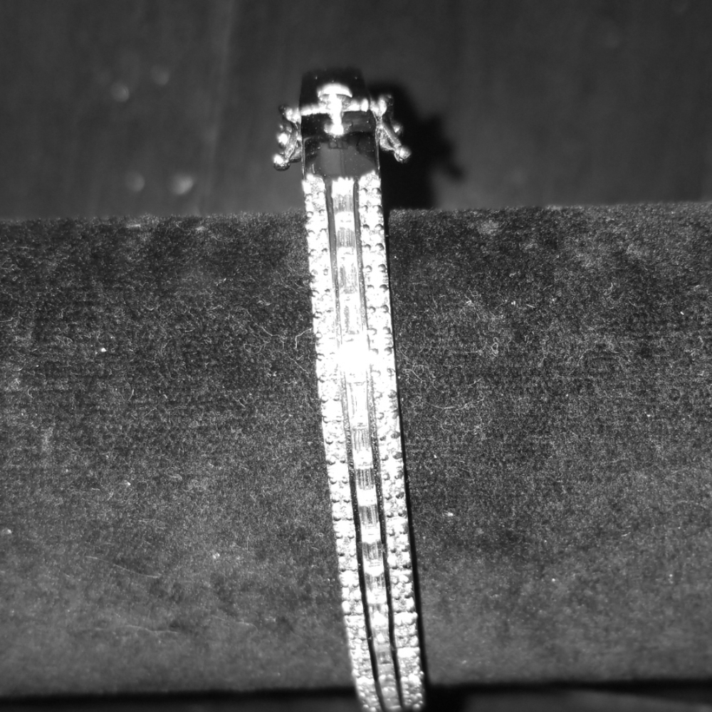 NEW 925 Cubic Ziconia Bangle Bracelet